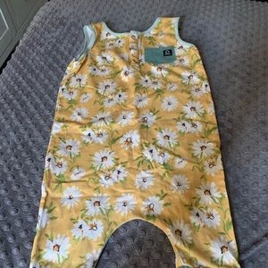RAGS to RACHES 3/4T Short Yellow w/Daisy’s Romper